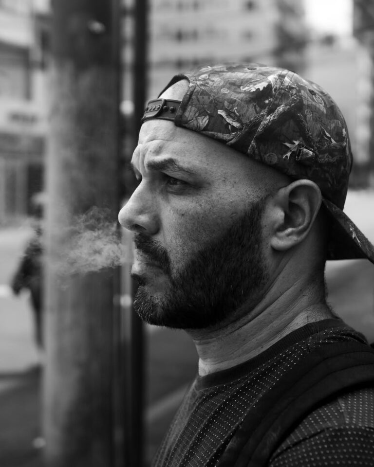 De Leve solta o álbum “Mantendo o Rap Vivo” e reafirma sua conexão com as raízes